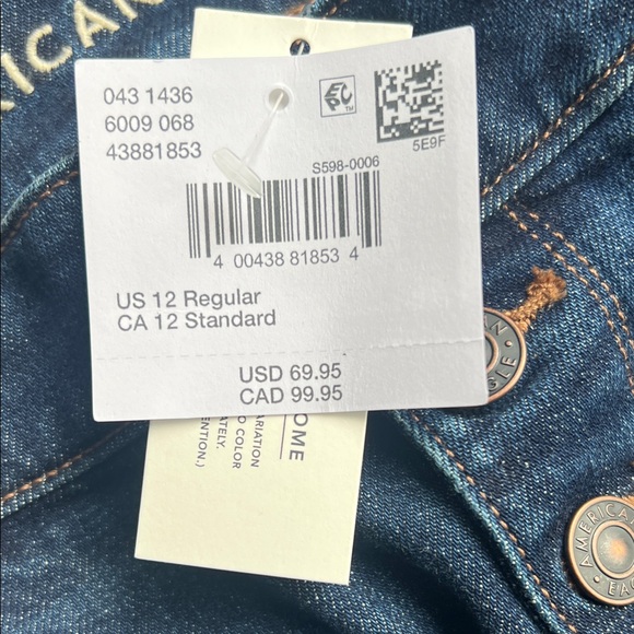 American Eagle Outfitters Dark Blue Flare Jeans - Picture 5 of 6